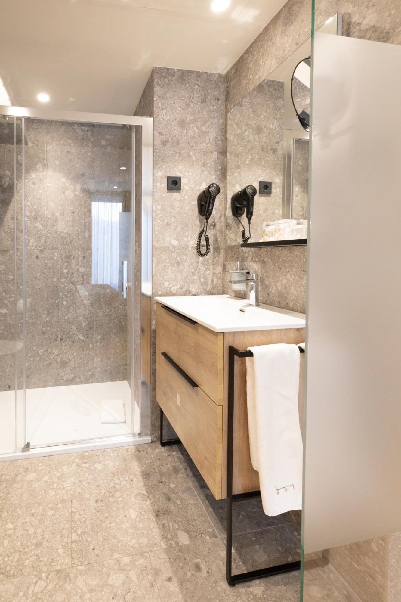 Inn Boutique Leon Bagian luar foto