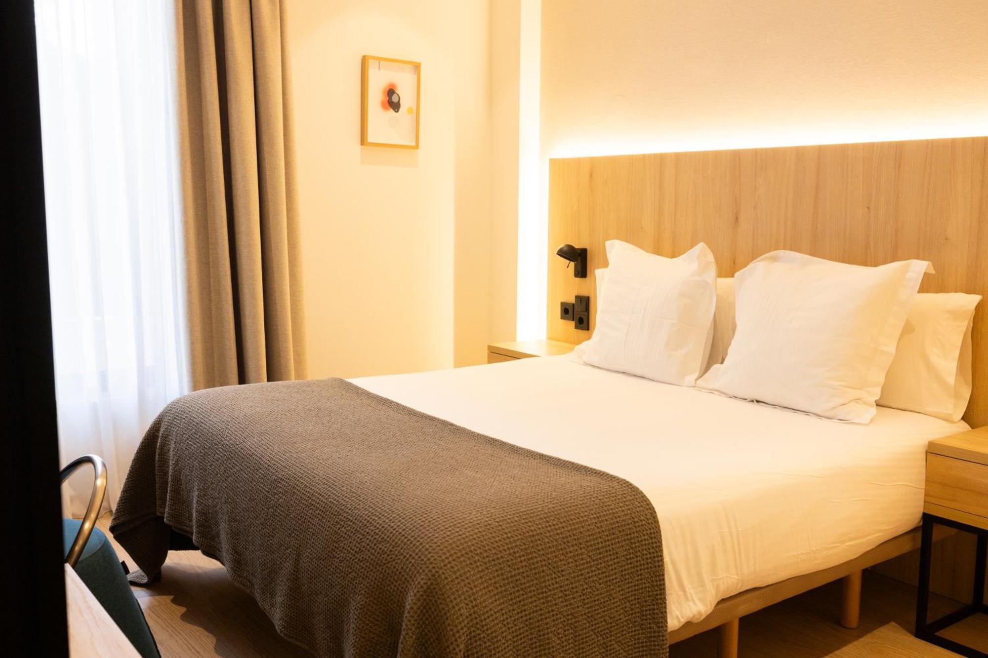Inn Boutique Leon Bagian luar foto